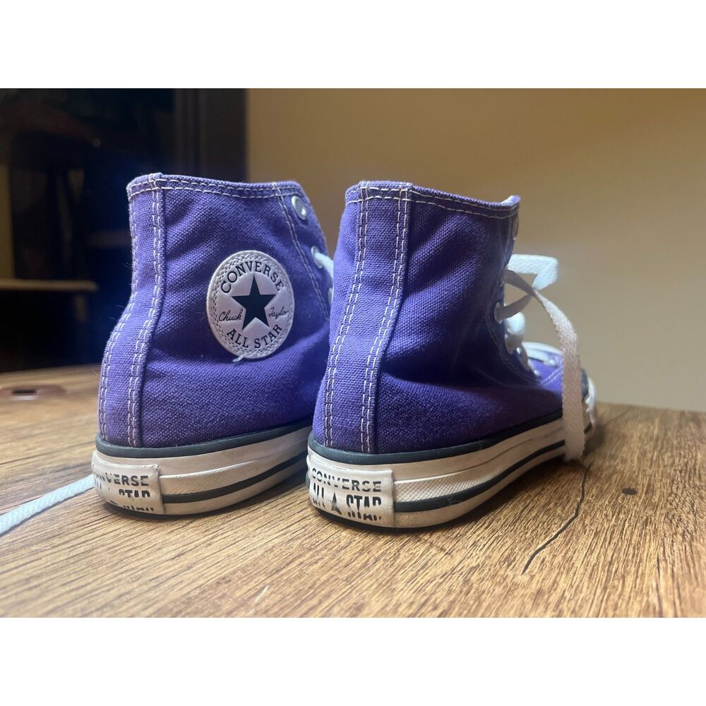 Converse Chuck Taylor All Star Purple High Top Youth Size 2
